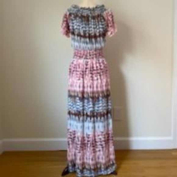 Octavia Abstract Smocked Maxi - Picture 2 of 5